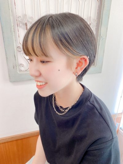 ショートスタイルに前髪インナーカラー | ショート